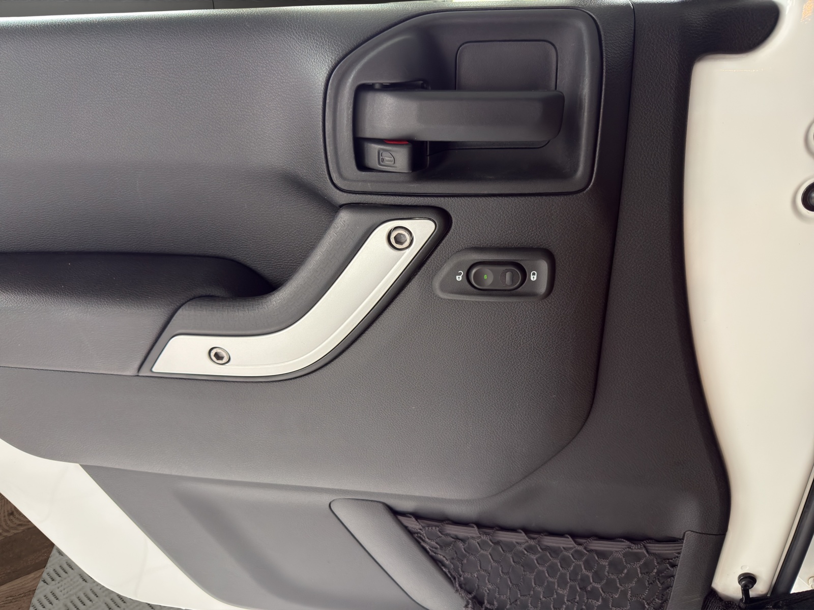 JEEP Wrangler 2.8CRD Unlimited Sahara X Automatic-image-10