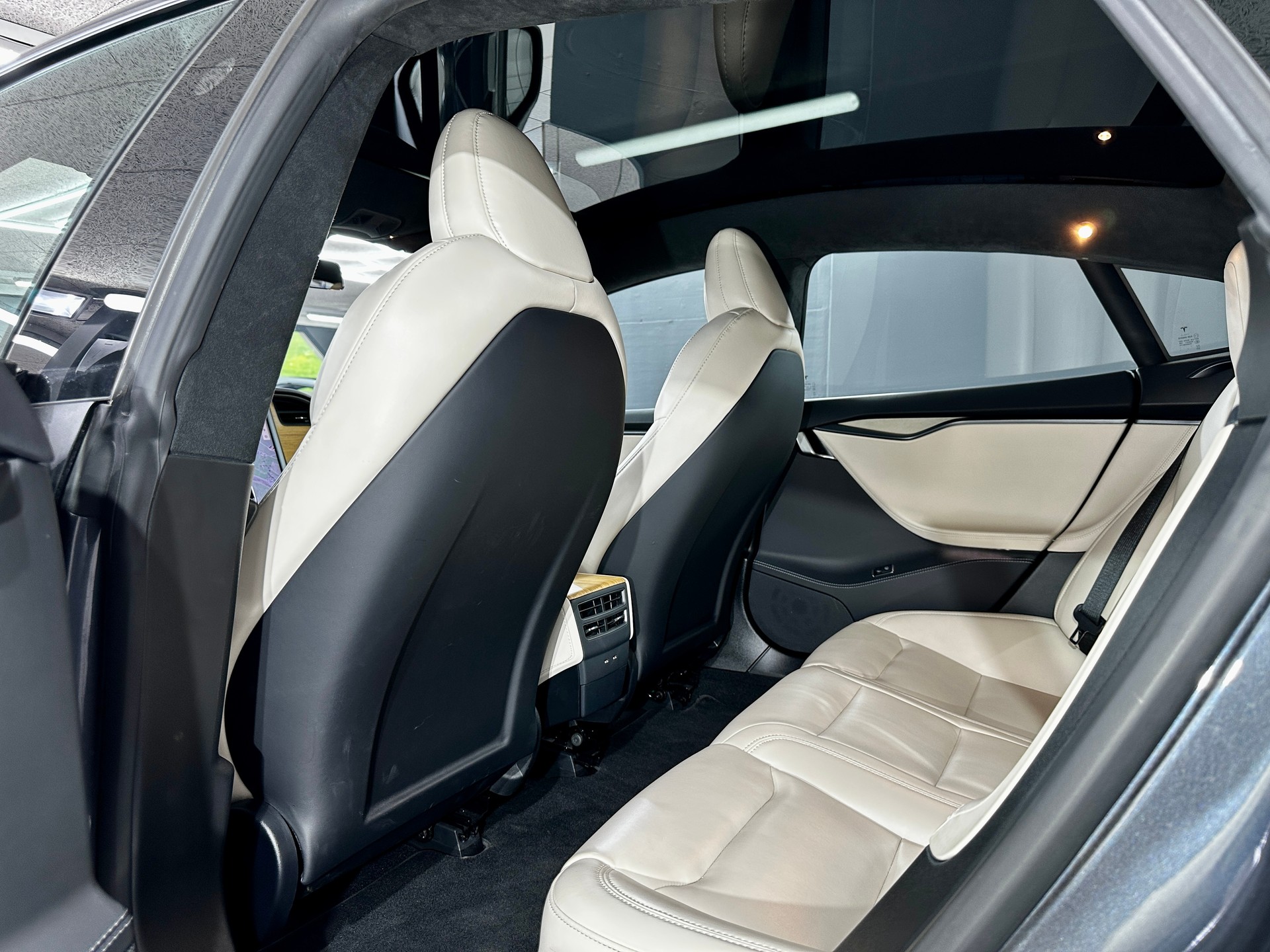 TESLA Model S Ludicrous Performance ''Raven''-image-26