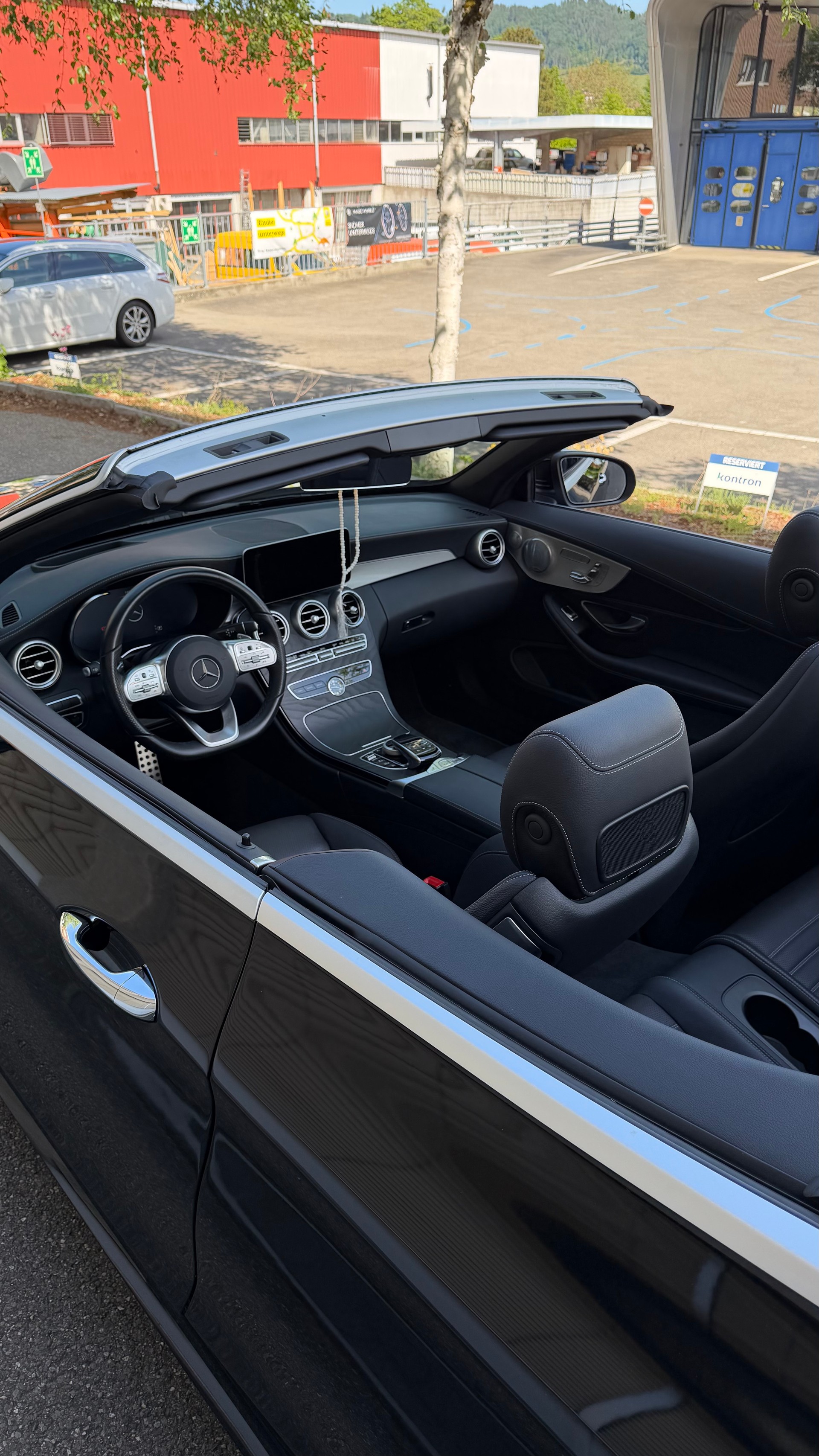 MERCEDES-BENZ C 200 AMG Line-image-4