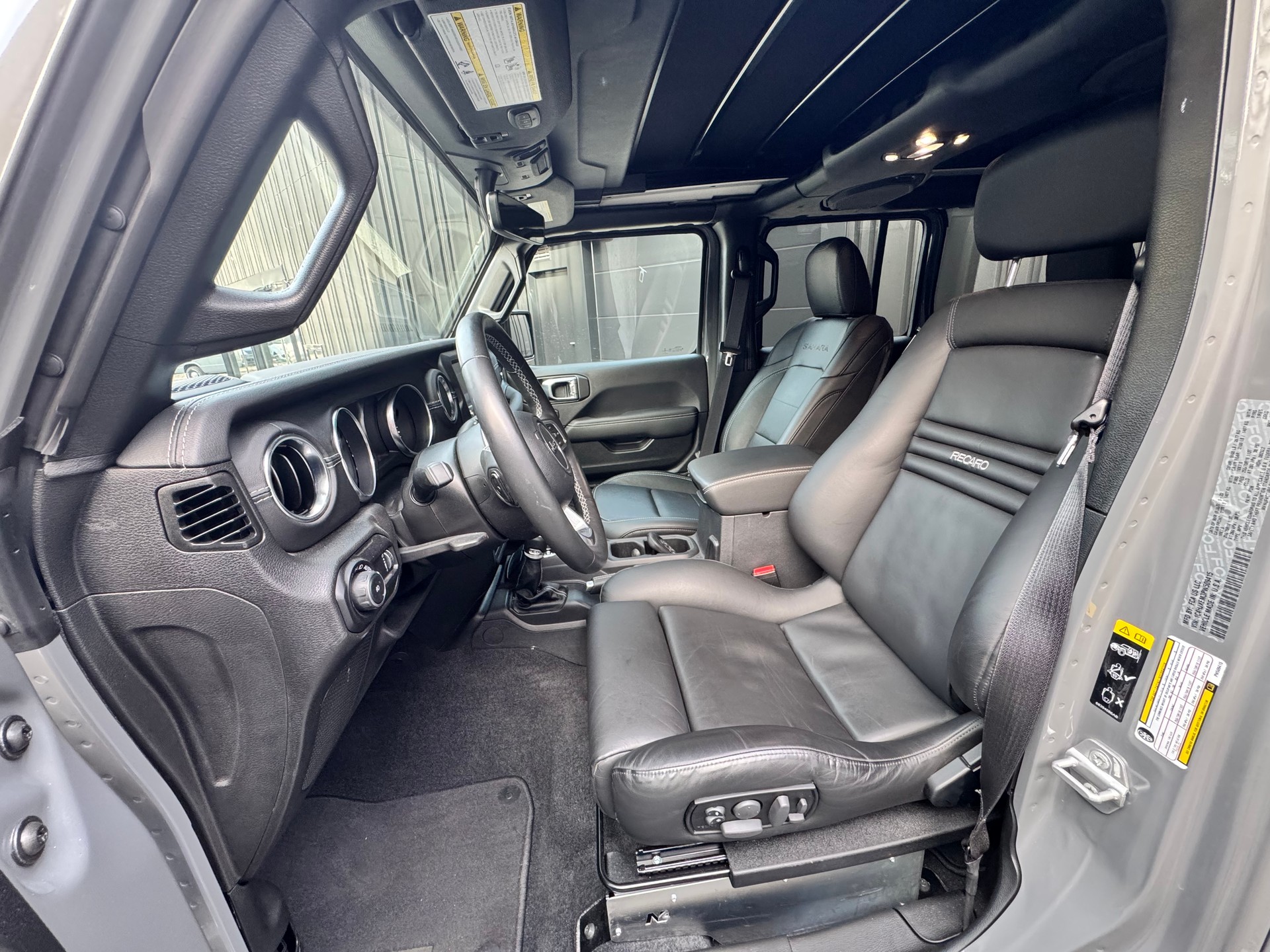 JEEP Wrangler Sahara 3,0 EcoDiesel-image-15