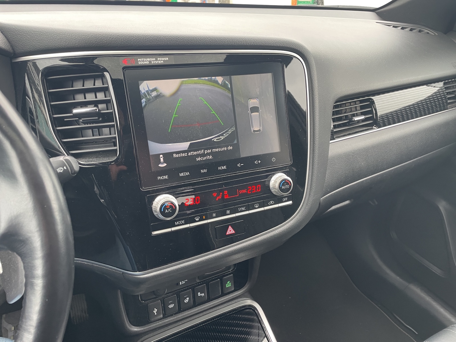 MITSUBISHI Outlander 2.4 PHEV Diamond-image-11