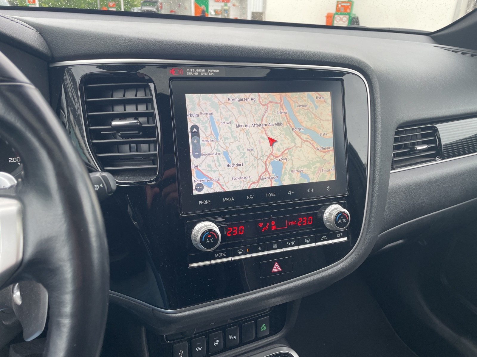 MITSUBISHI Outlander 2.4 PHEV Diamond-image-12