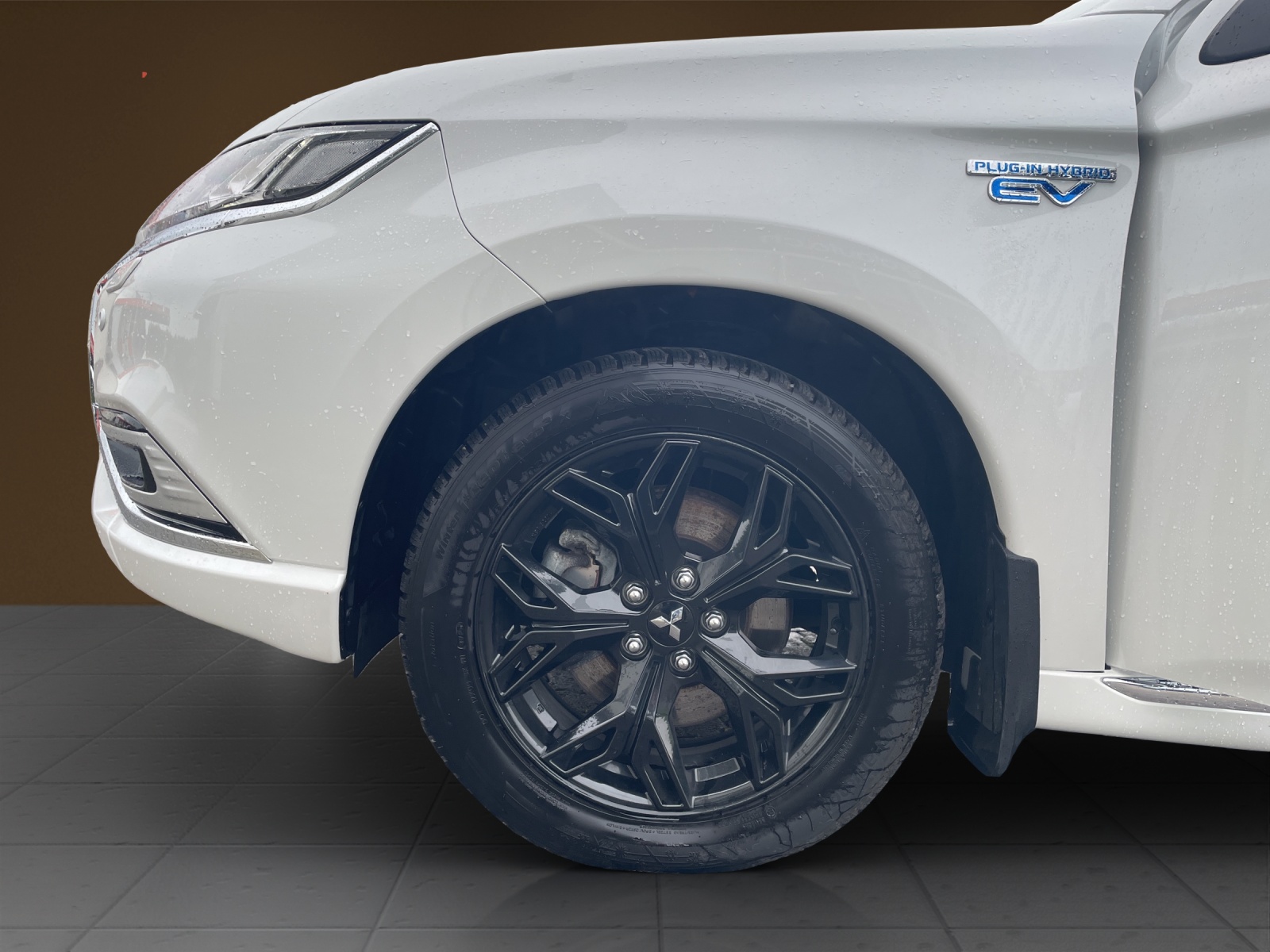 MITSUBISHI Outlander 2.4 PHEV Diamond-image-13