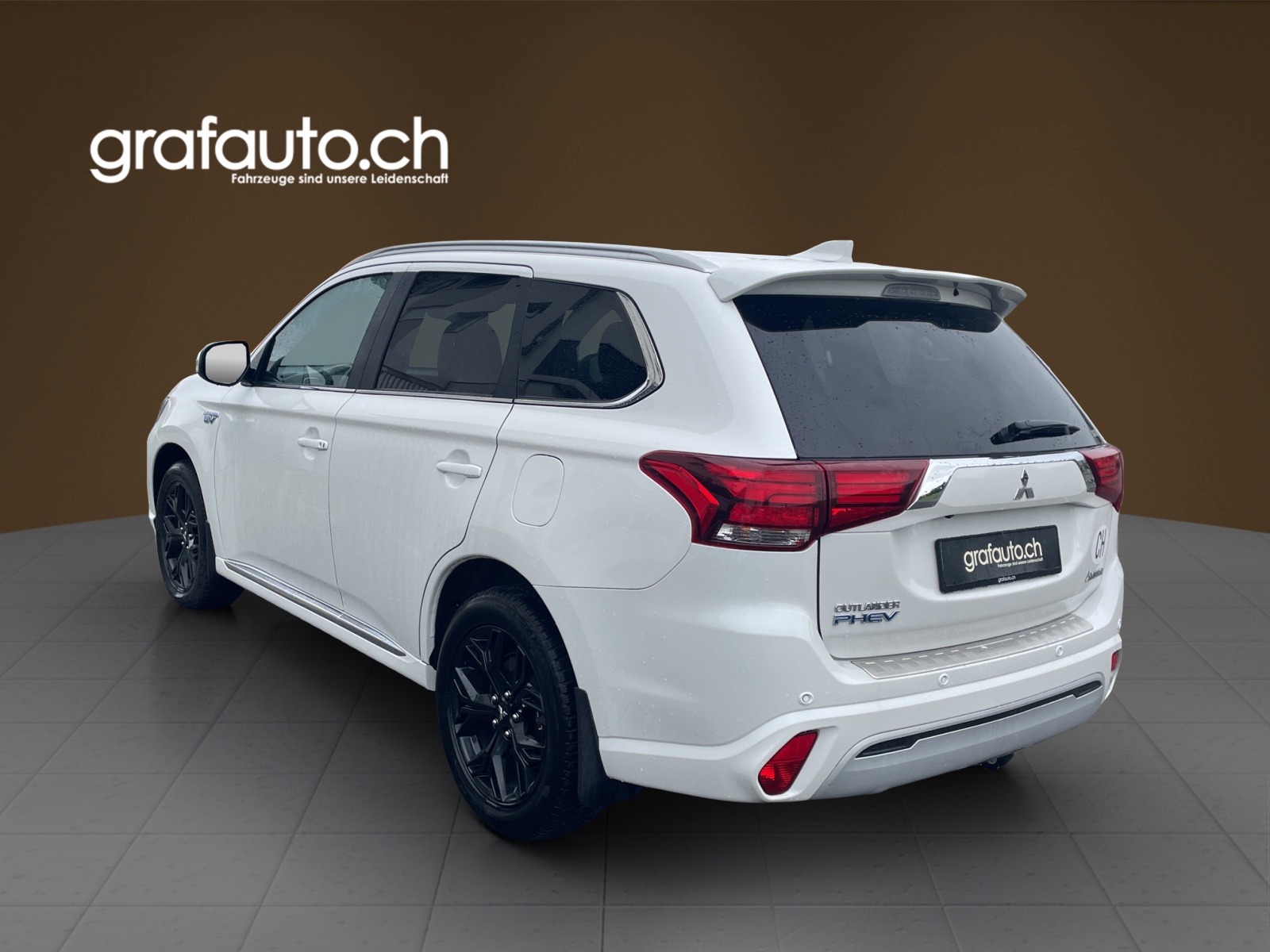MITSUBISHI Outlander 2.4 PHEV Diamond-image-3