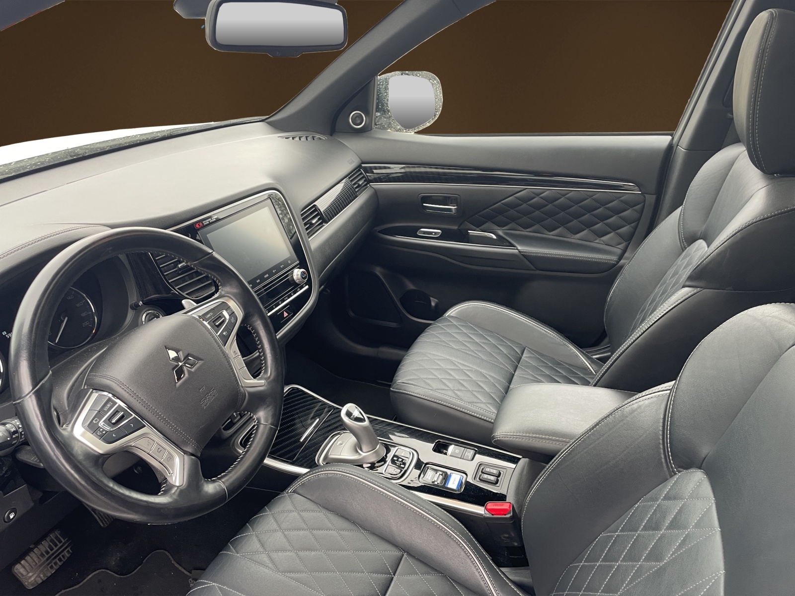 MITSUBISHI Outlander 2.4 PHEV Diamond-image-5
