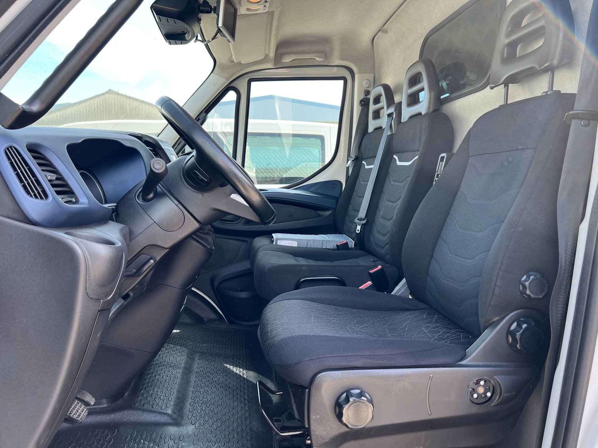 IVECO 35 S 14H A8 V-image-7