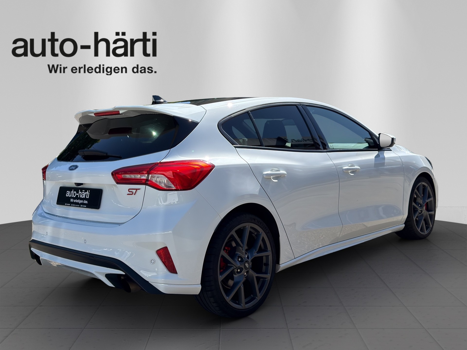 FORD Focus ST 2.3 EcoBoost-image-4