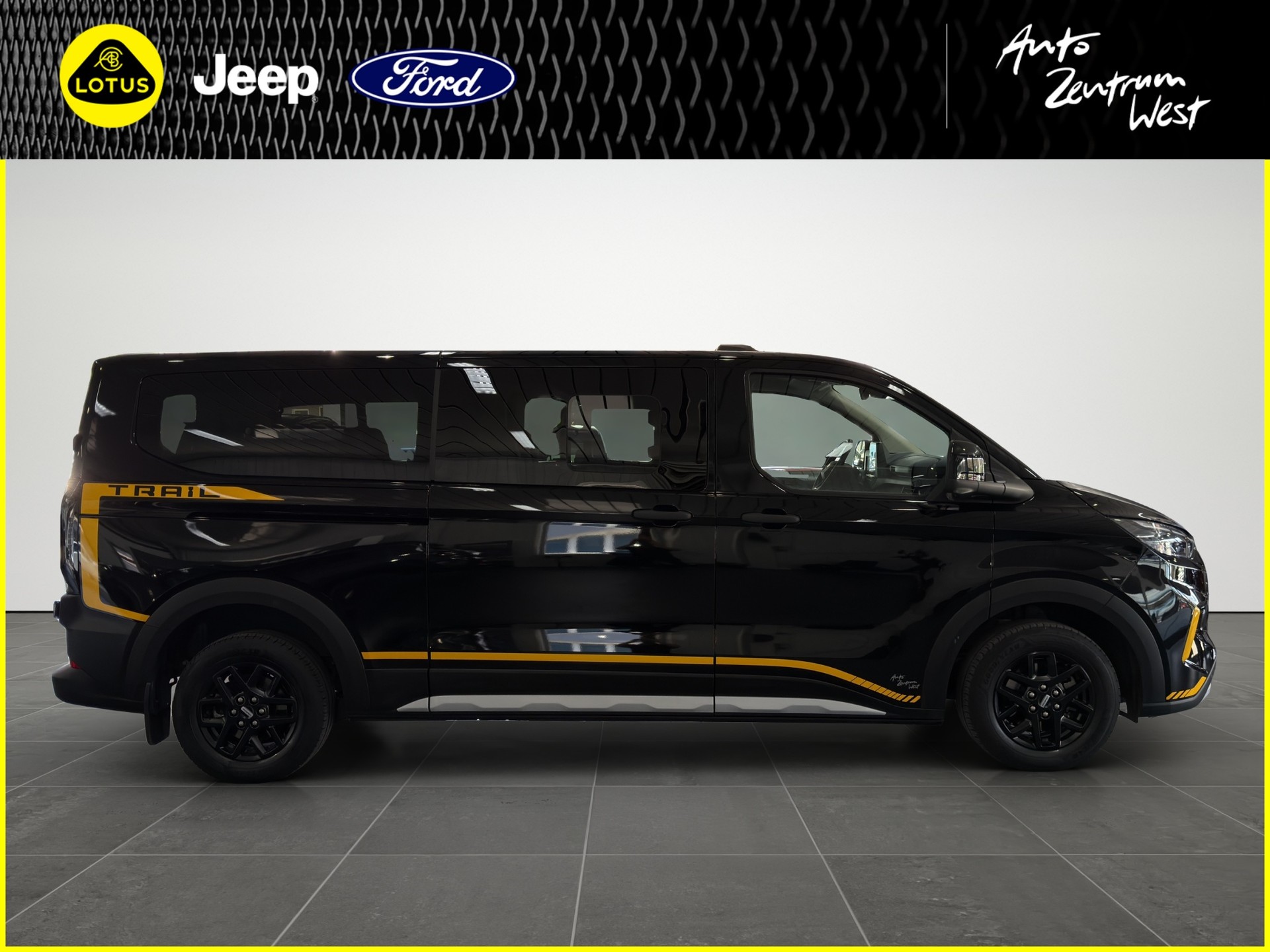 FORD Transit Custom Combi 320 L2H1 Trail Automat 4x4-image-5