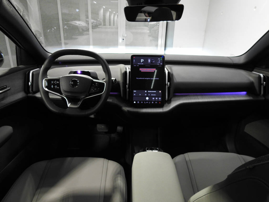 VOLVO EX 30 E60 Twin Ultra Performance AWD-image-7