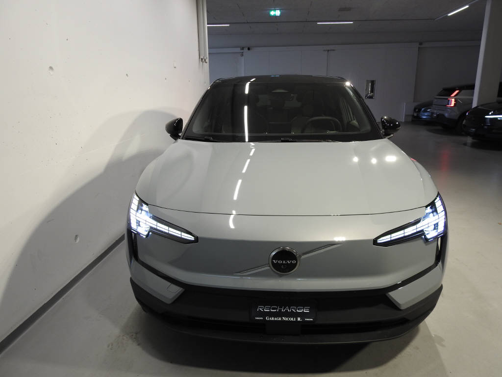 VOLVO EX 30 E60 Twin Ultra Performance AWD-showroom-element-1