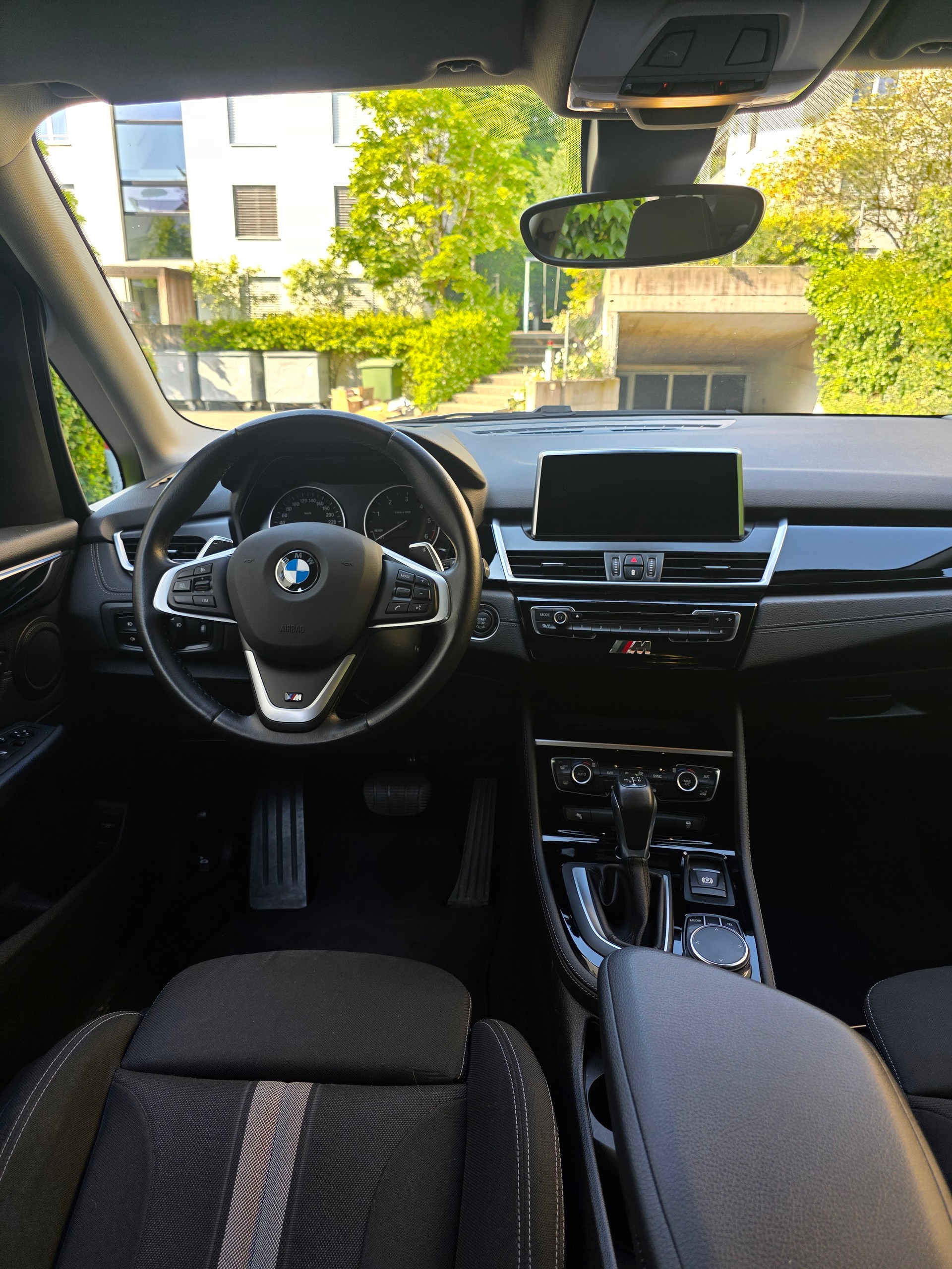 BMW 220d xDrive Active Tourer Sport Line Steptronic-image-15