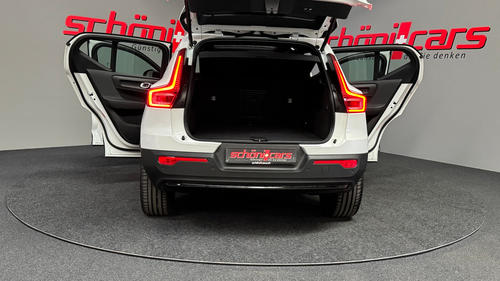 VOLVO XC40 T5 PHEV Ultimate Dark DCT-image-5