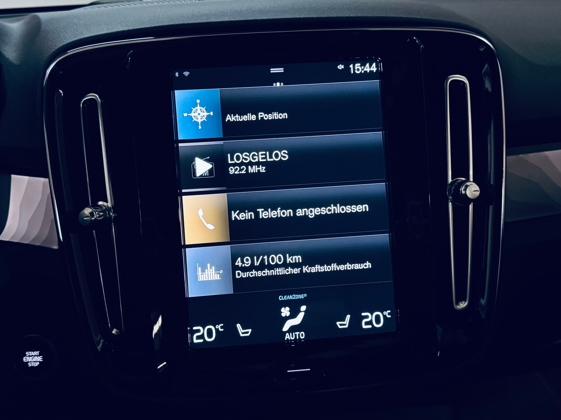 VOLVO XC40 T5 PHEV Ultimate Dark DCT-image-19