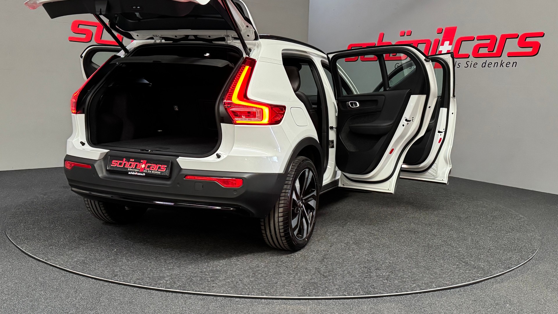 VOLVO XC40 T5 PHEV Ultimate Dark DCT-image-6