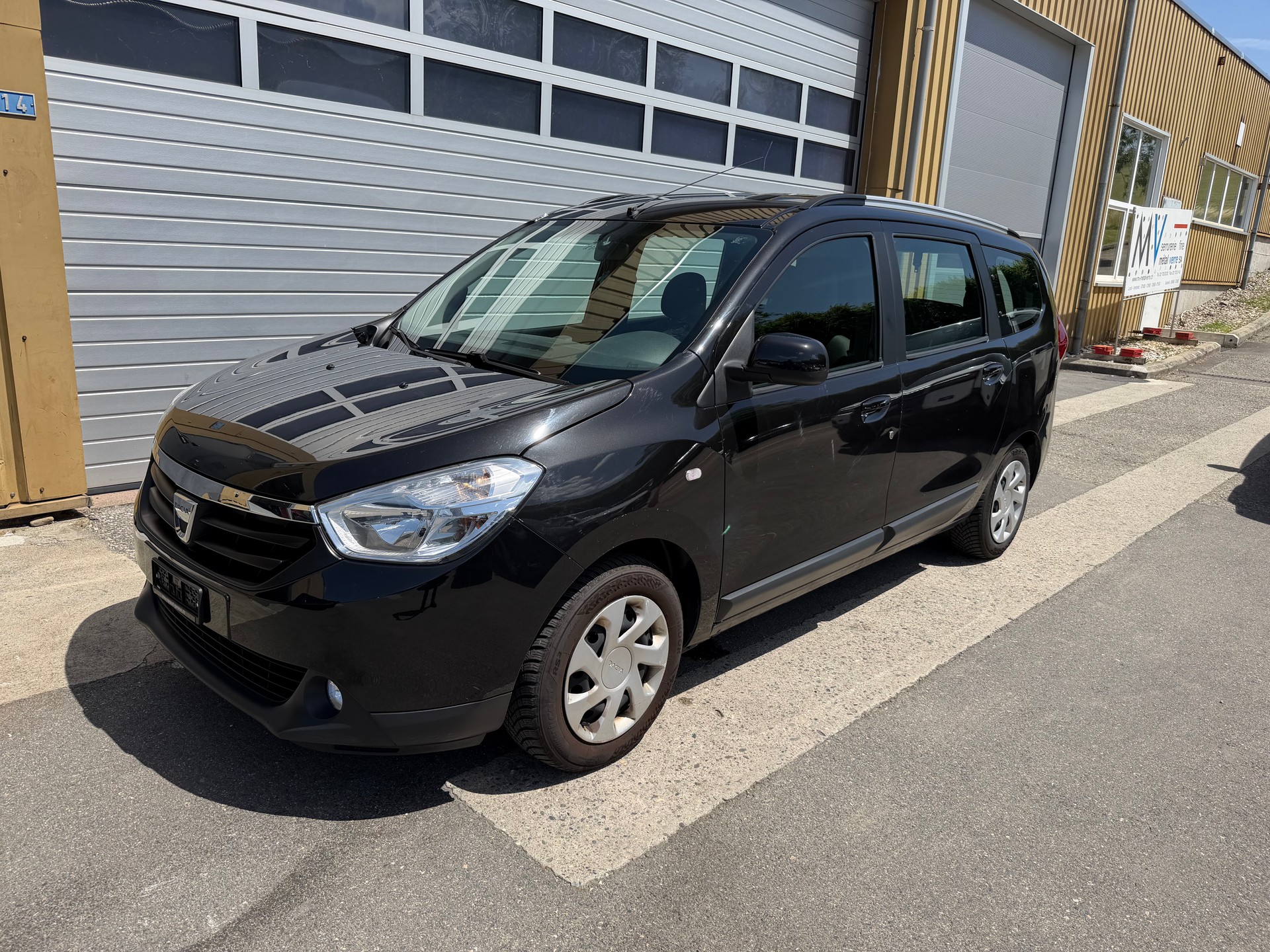 DACIA Lodgy 1.2 Turbo Lauréate 7PL-image-0