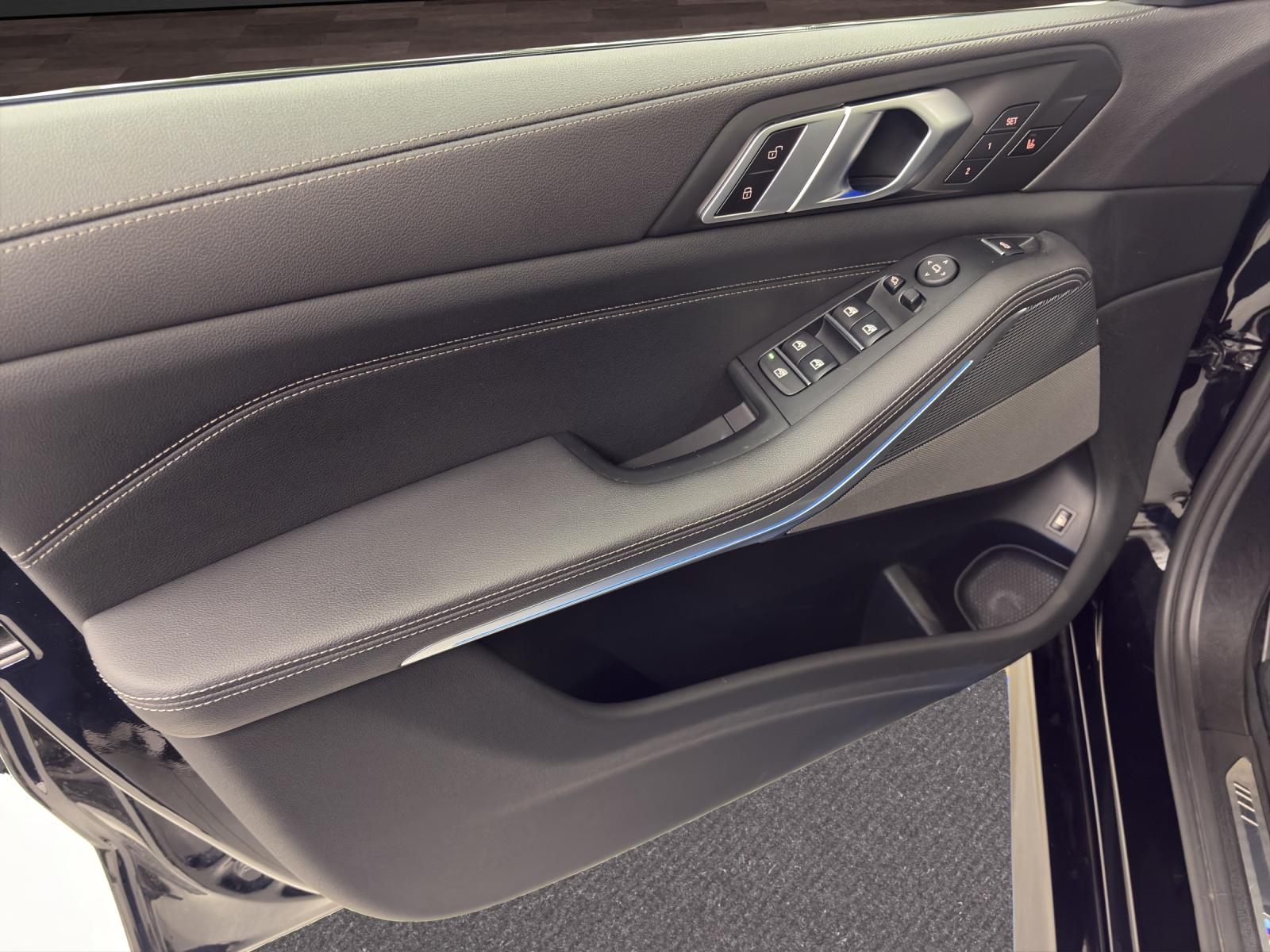 BMW X5 45e xDrive M SPORT-image-14