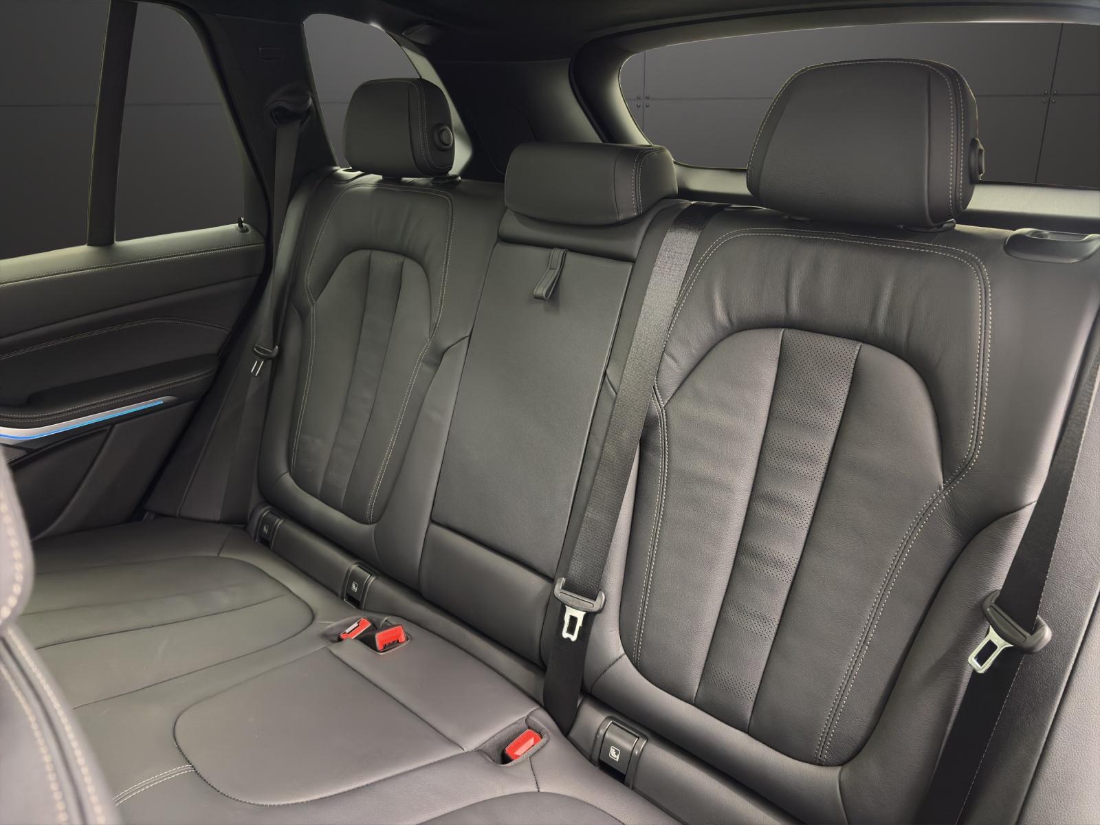 BMW X5 45e xDrive M SPORT-image-15