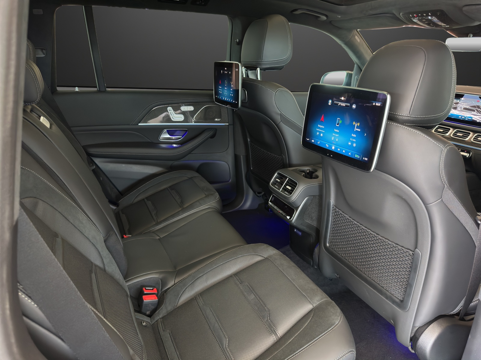 MERCEDES-BENZ GLS 63 AMG 4M + 9G-T-image-11