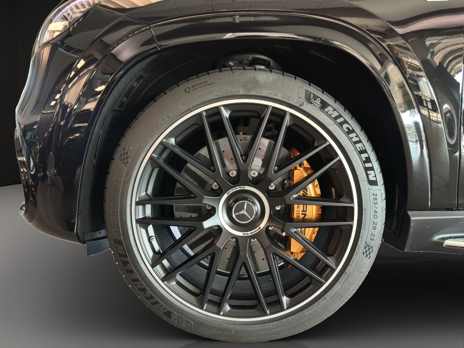 MERCEDES-BENZ GLS 63 AMG 4M + 9G-T-image-7