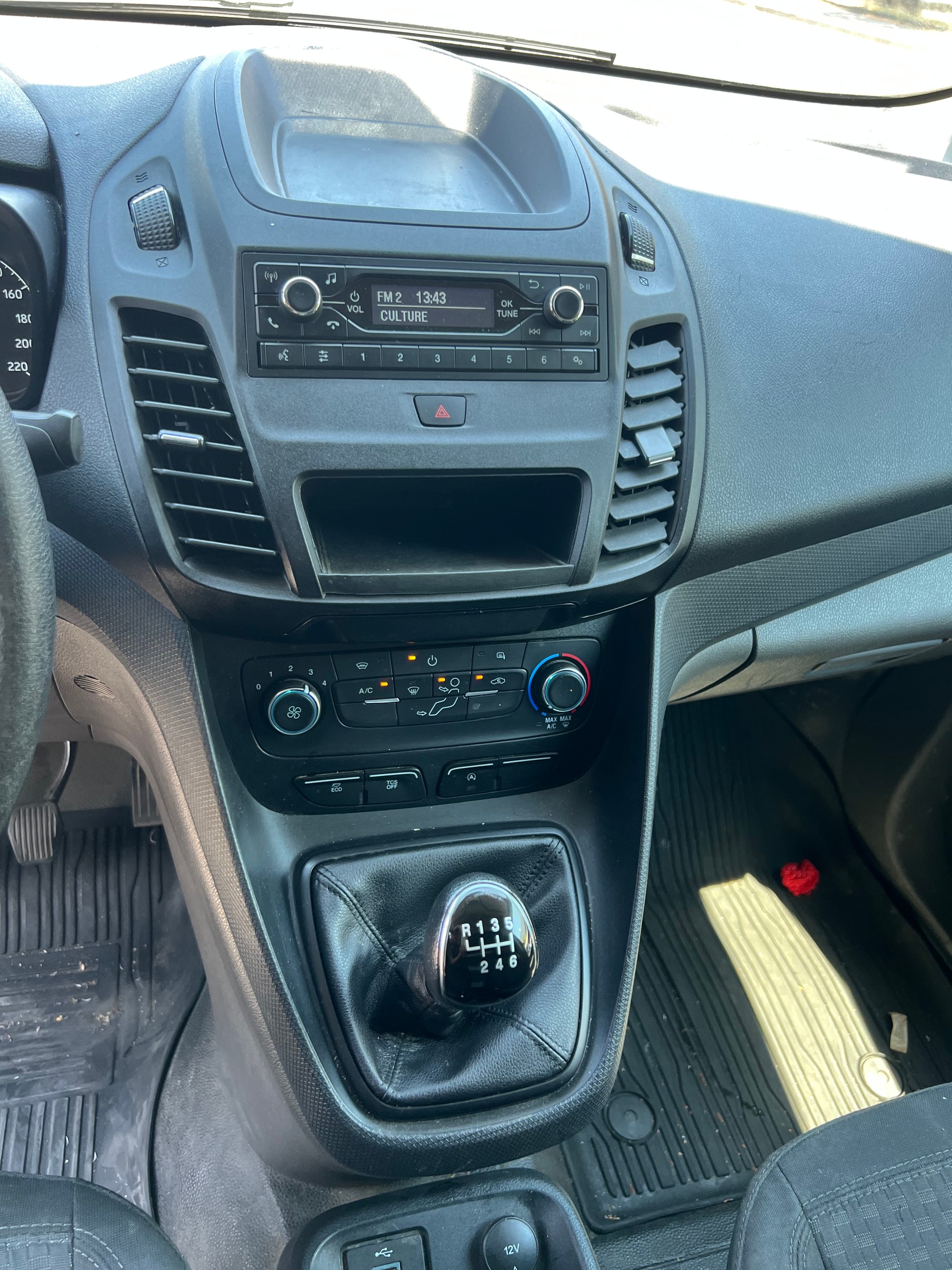 FORD Transit Custom Van 300 L1H1 Trend-image-10
