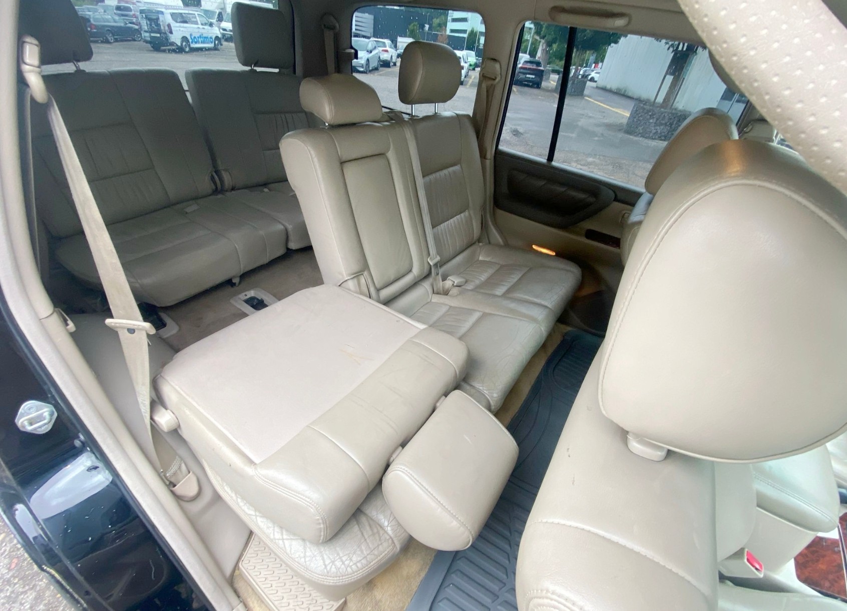 TOYOTA Land Cruiser 500 4.7 S.Saloon-image-11