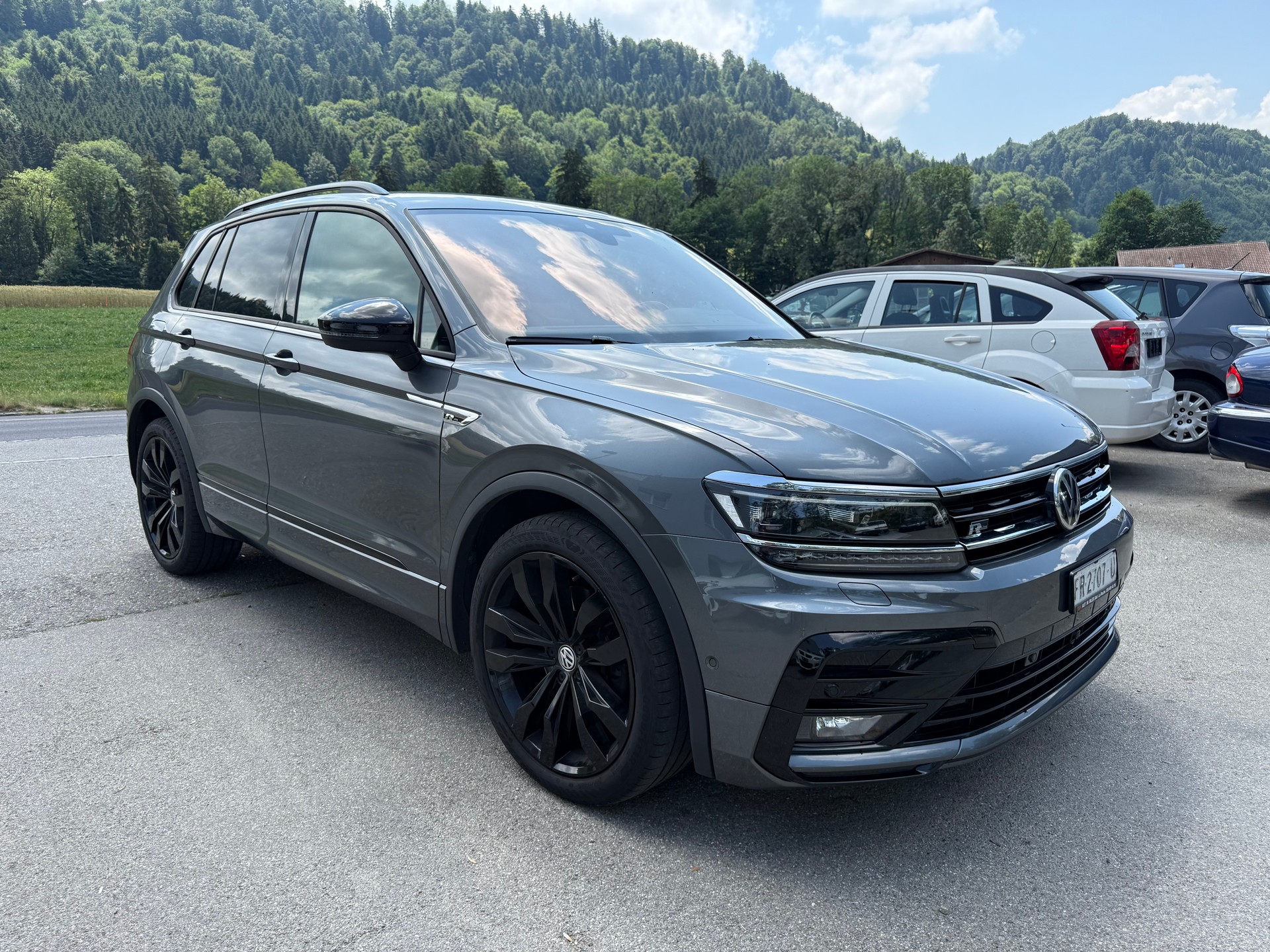 VW Tiguan 2.0TSI Highline 4Motion DSG-image-2