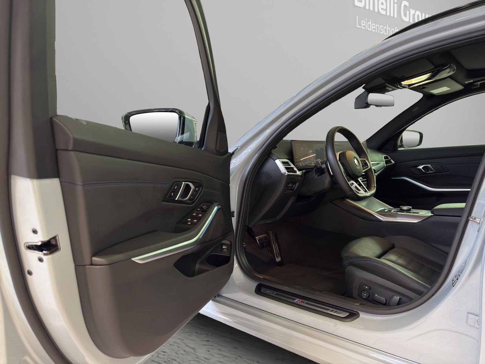 BMW 320d xDrive Touring M-SportPaket-image-9