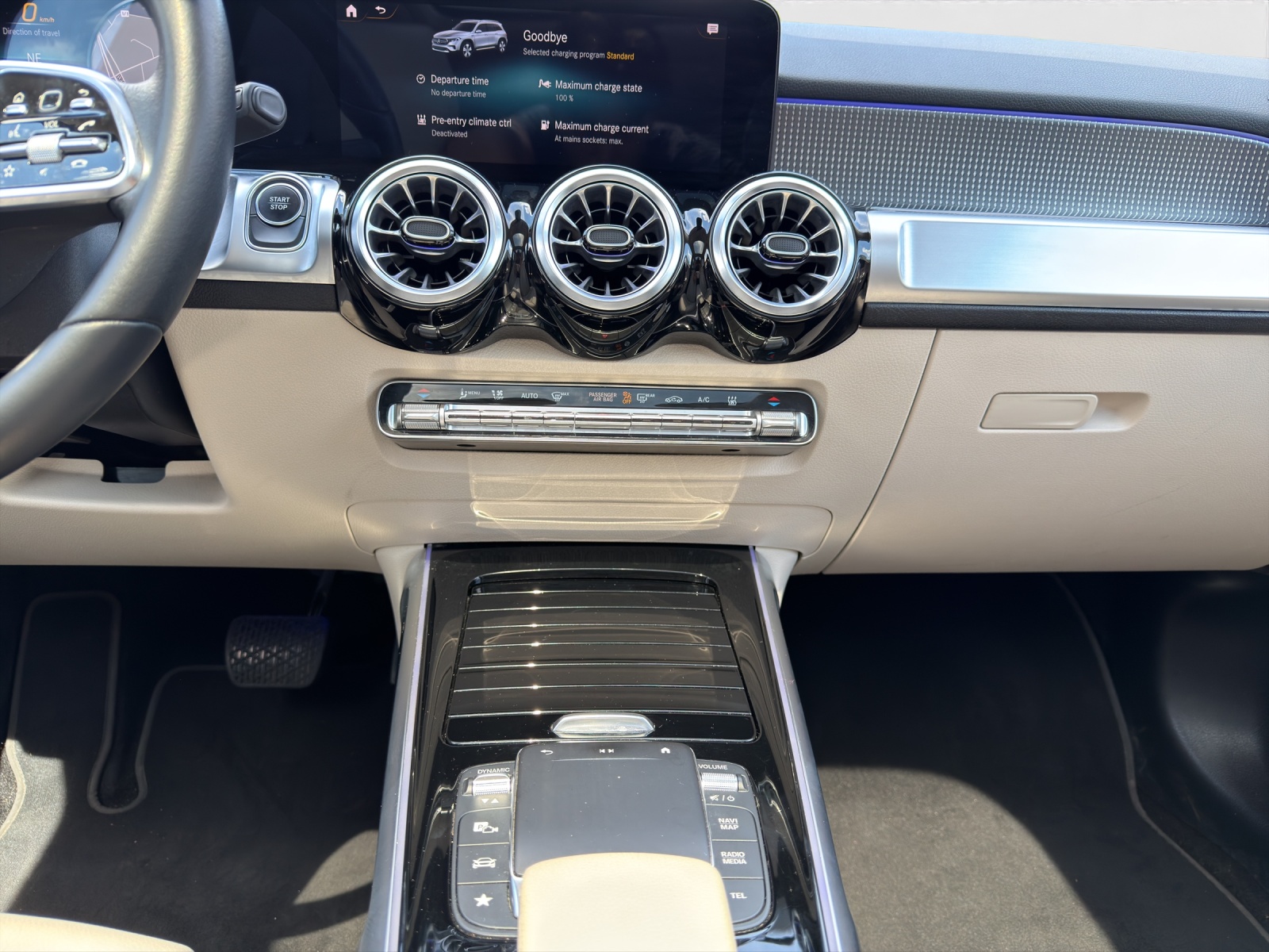 MERCEDES-BENZ EQB 300 4Matic-image-11