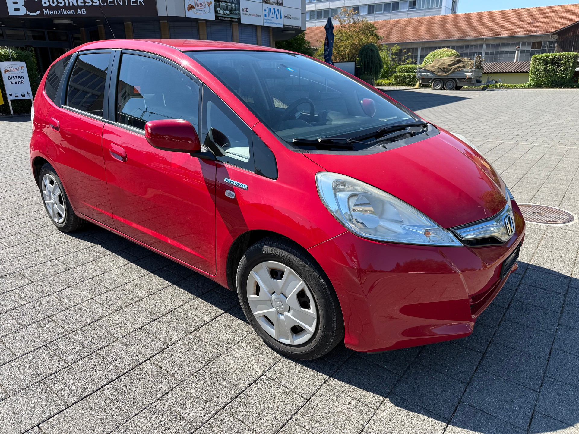HONDA Jazz 1.3i Hybrid Elegance CVT-image-0