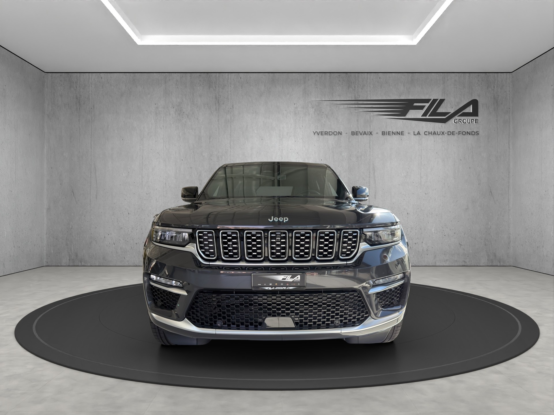 JEEP Grand Cherokee 2.0 Turbo Summit Re-image-2