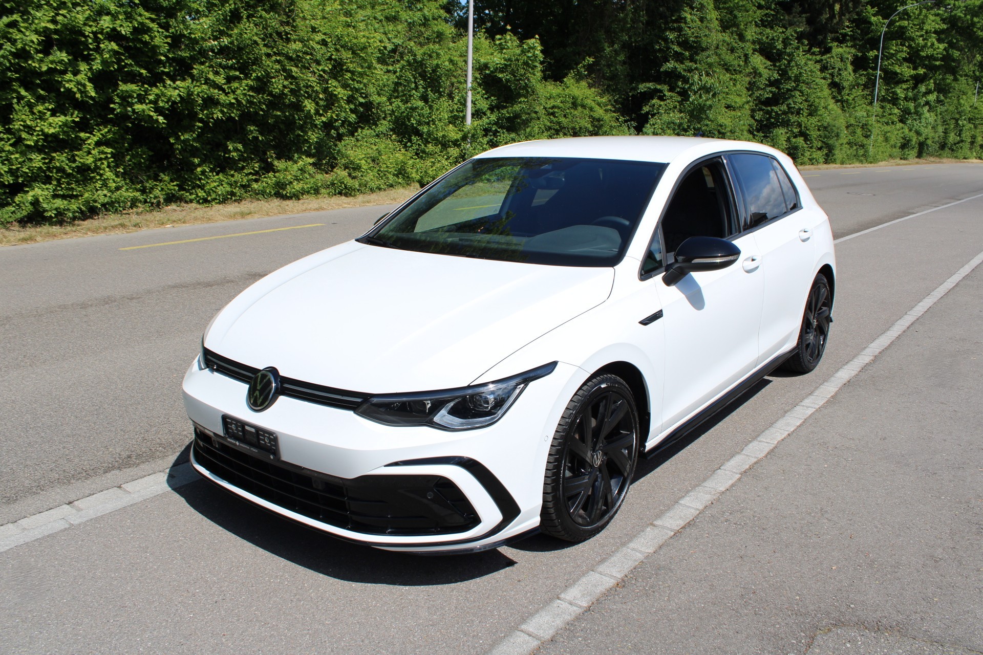 VW Golf 1.5 eTSI mHEV ACT R-Line DSG-image-0