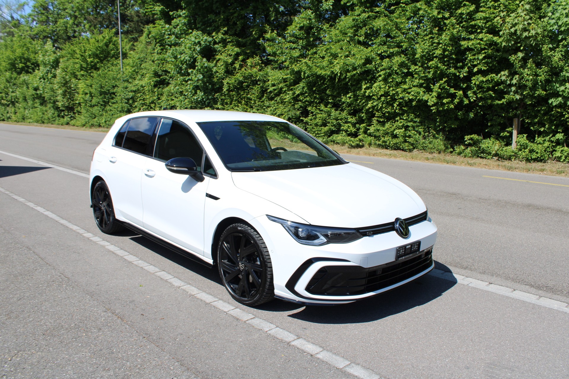 VW Golf 1.5 eTSI mHEV ACT R-Line DSG-image-2