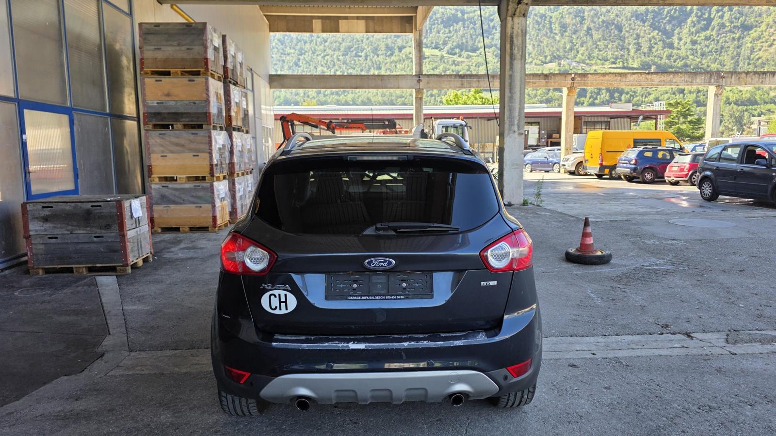 FORD Kuga 2.0 TDCi Carving 4WD-image-5