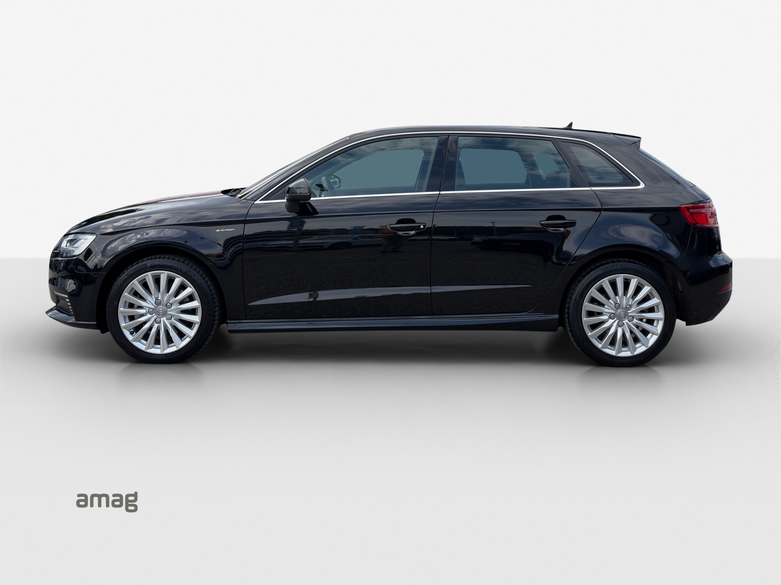 AUDI A3 Sportback 1.4 e-tron Sport S-tronic-image-1