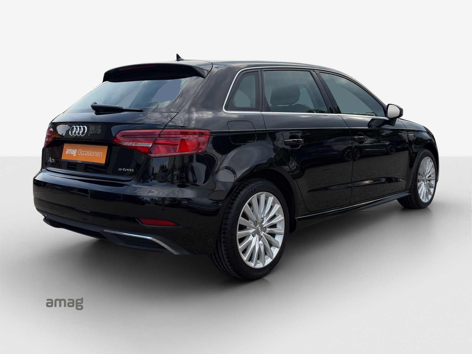 AUDI A3 Sportback 1.4 e-tron Sport S-tronic-image-5