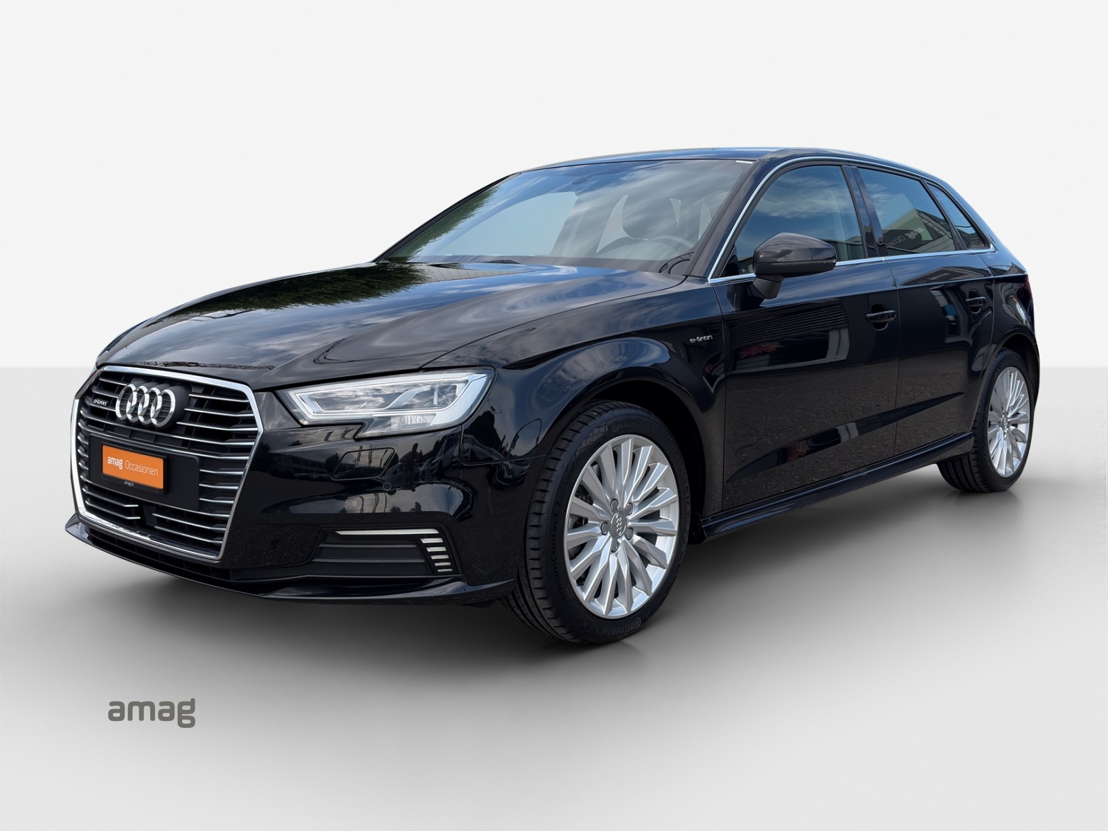 AUDI A3 Sportback 1.4 e-tron Sport S-tronic-image-0