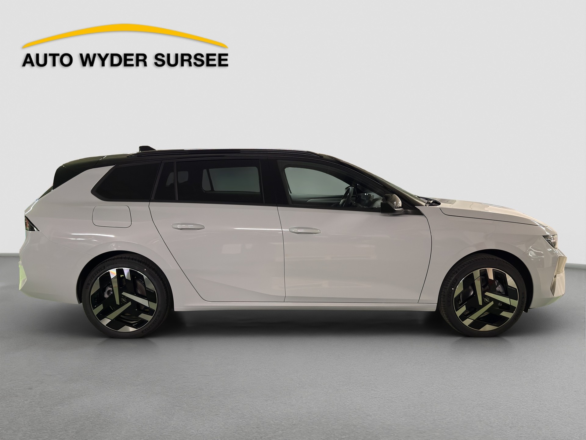 OPEL Astra-e Sports Tourer Ultimate-image-6