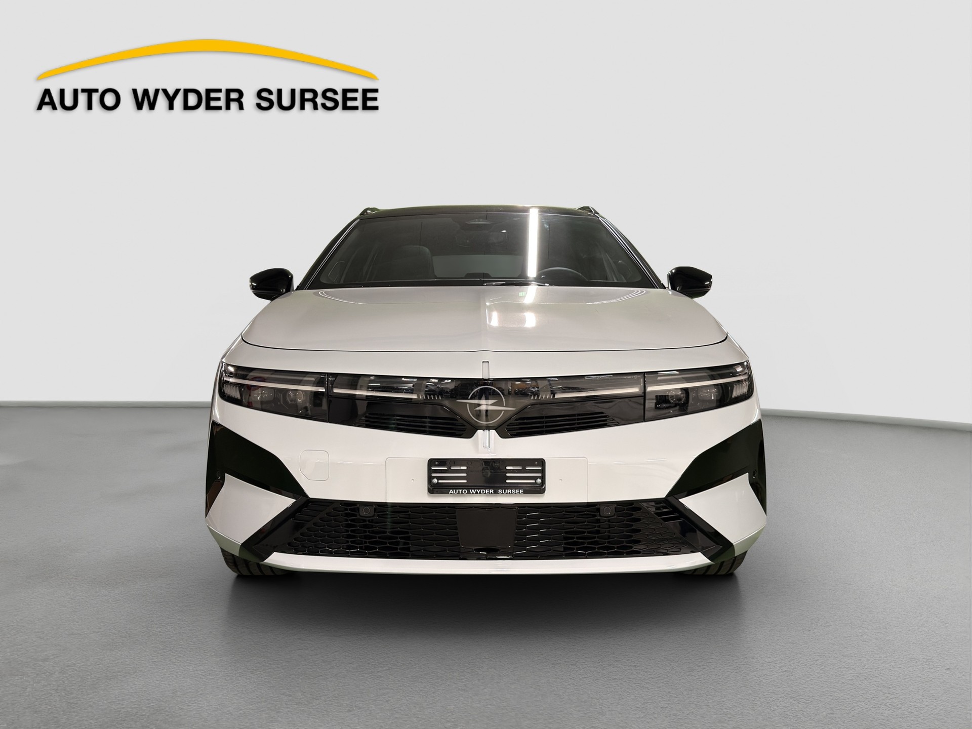 OPEL Astra-e Sports Tourer Ultimate-image-1