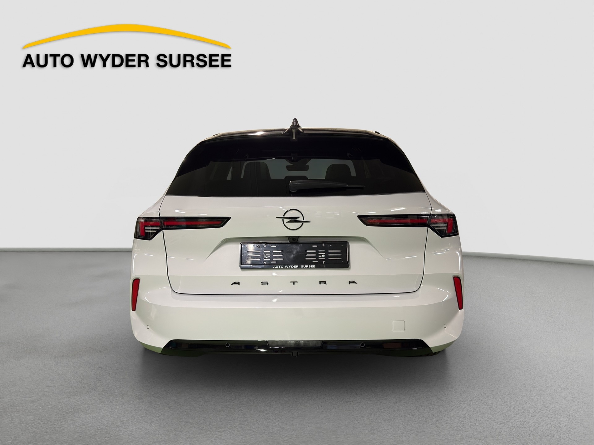 OPEL Astra-e Sports Tourer Ultimate-image-4