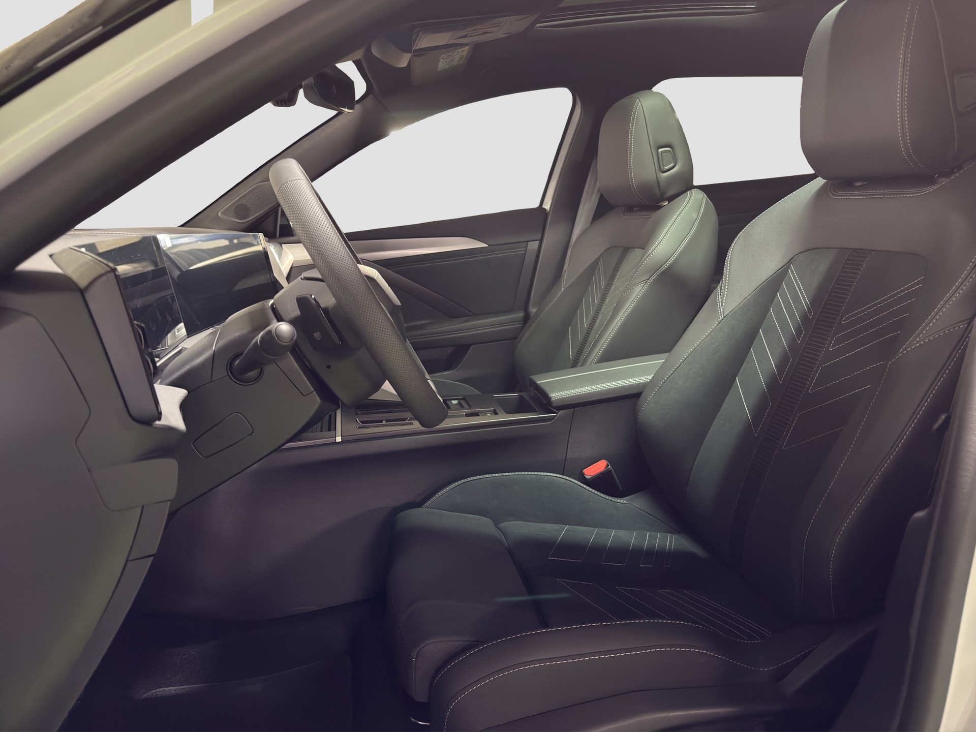 OPEL Astra-e Sports Tourer Ultimate-image-8