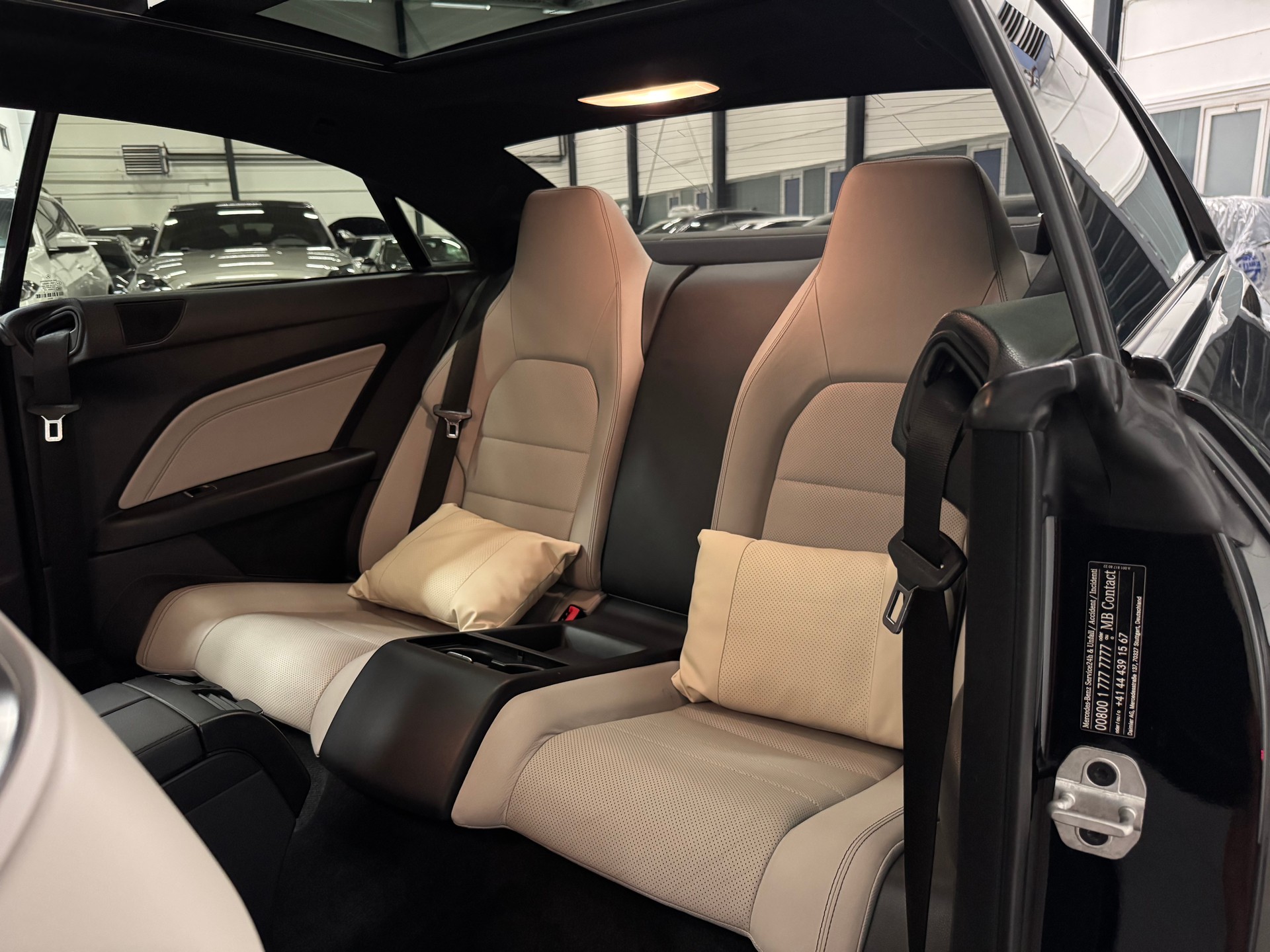 MERCEDES-BENZ E 250 7G-Tronic AMG LINE-image-20