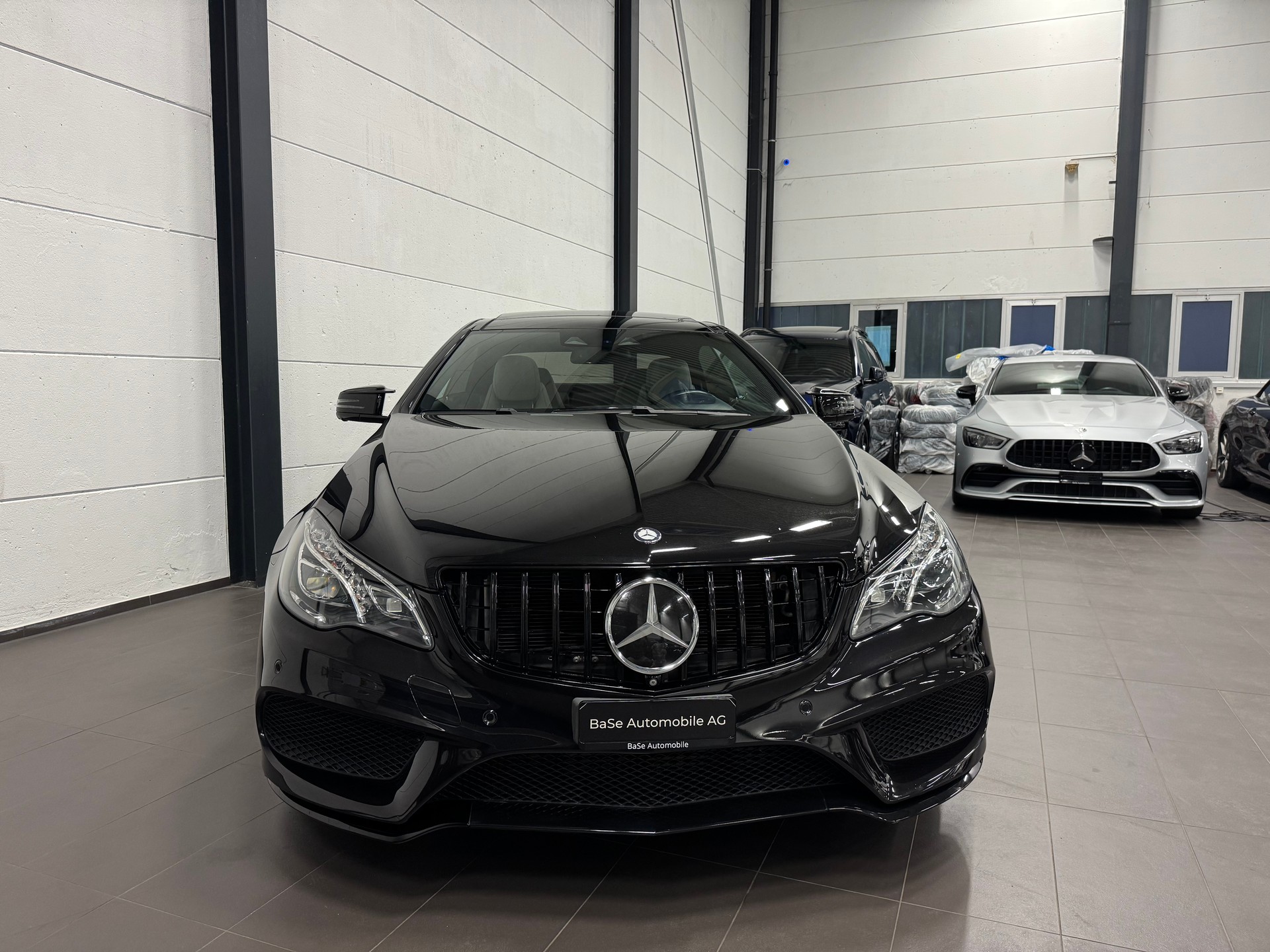 MERCEDES-BENZ E 250 7G-Tronic AMG LINE-image-6