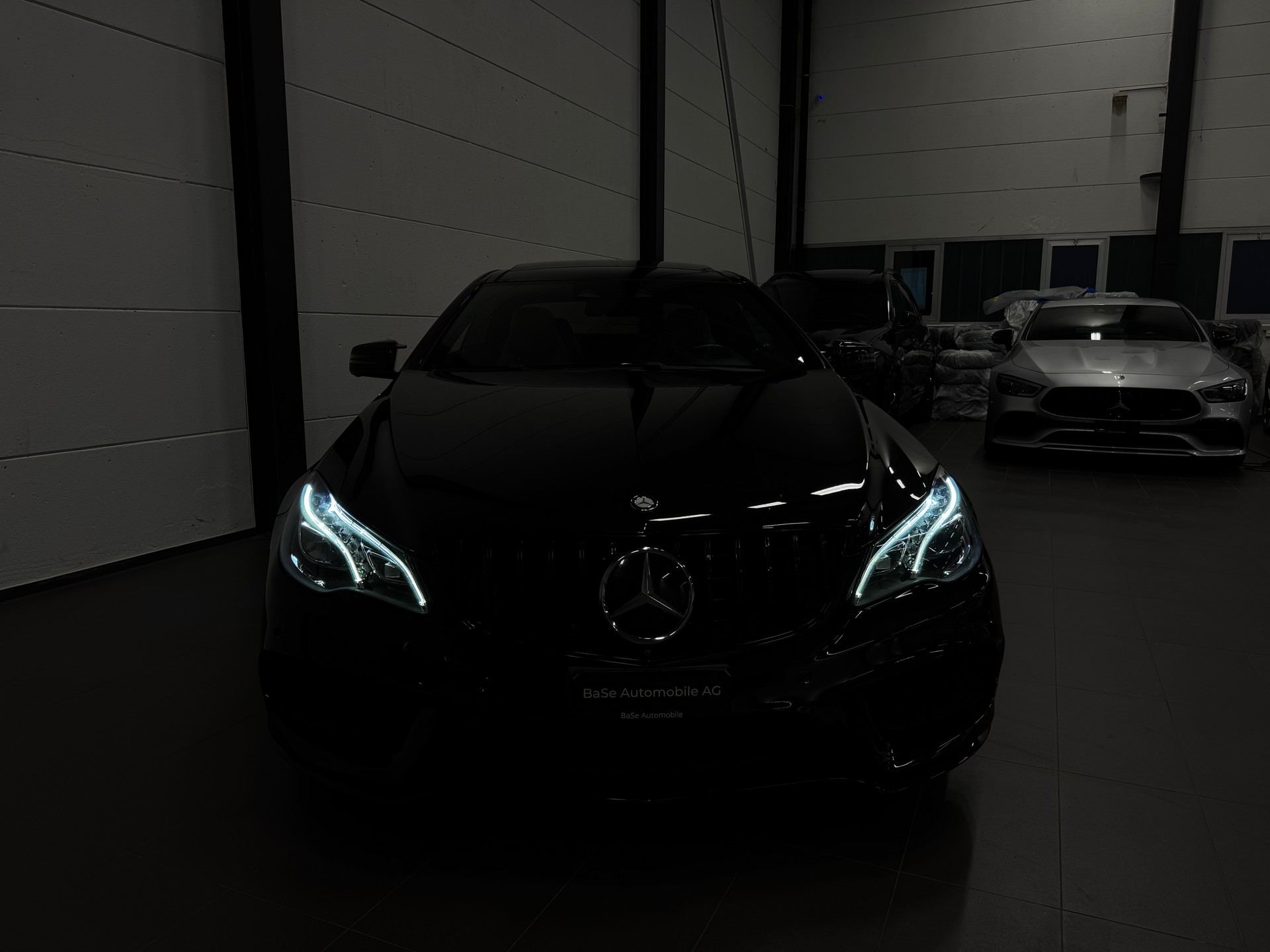 MERCEDES-BENZ E 250 7G-Tronic AMG LINE-image-7