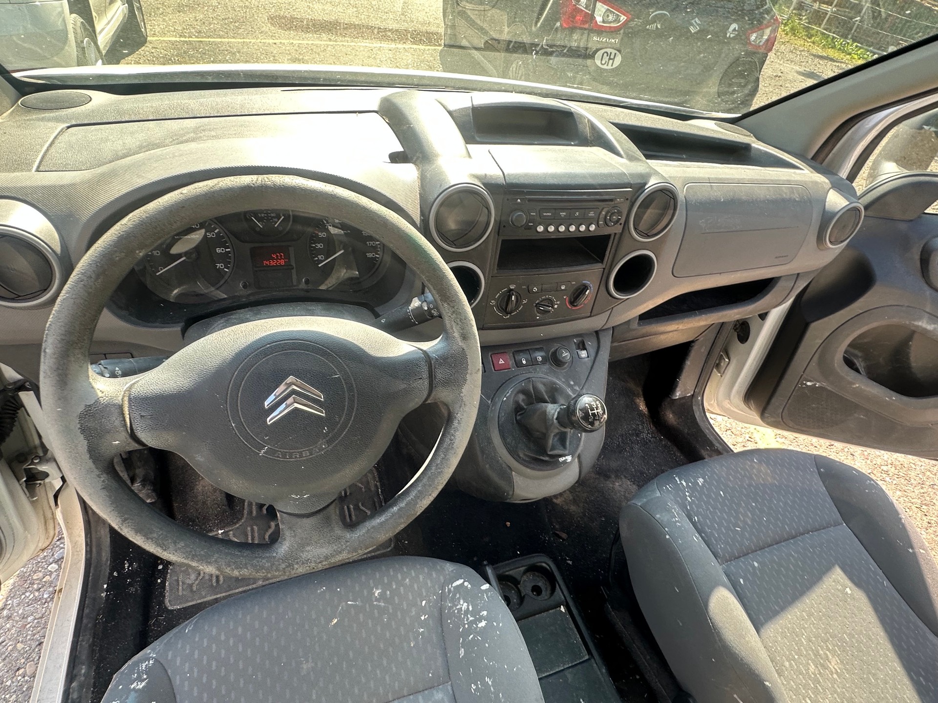CITROEN Berlingo 1.6i 600 Komfort (Confort)-image-2