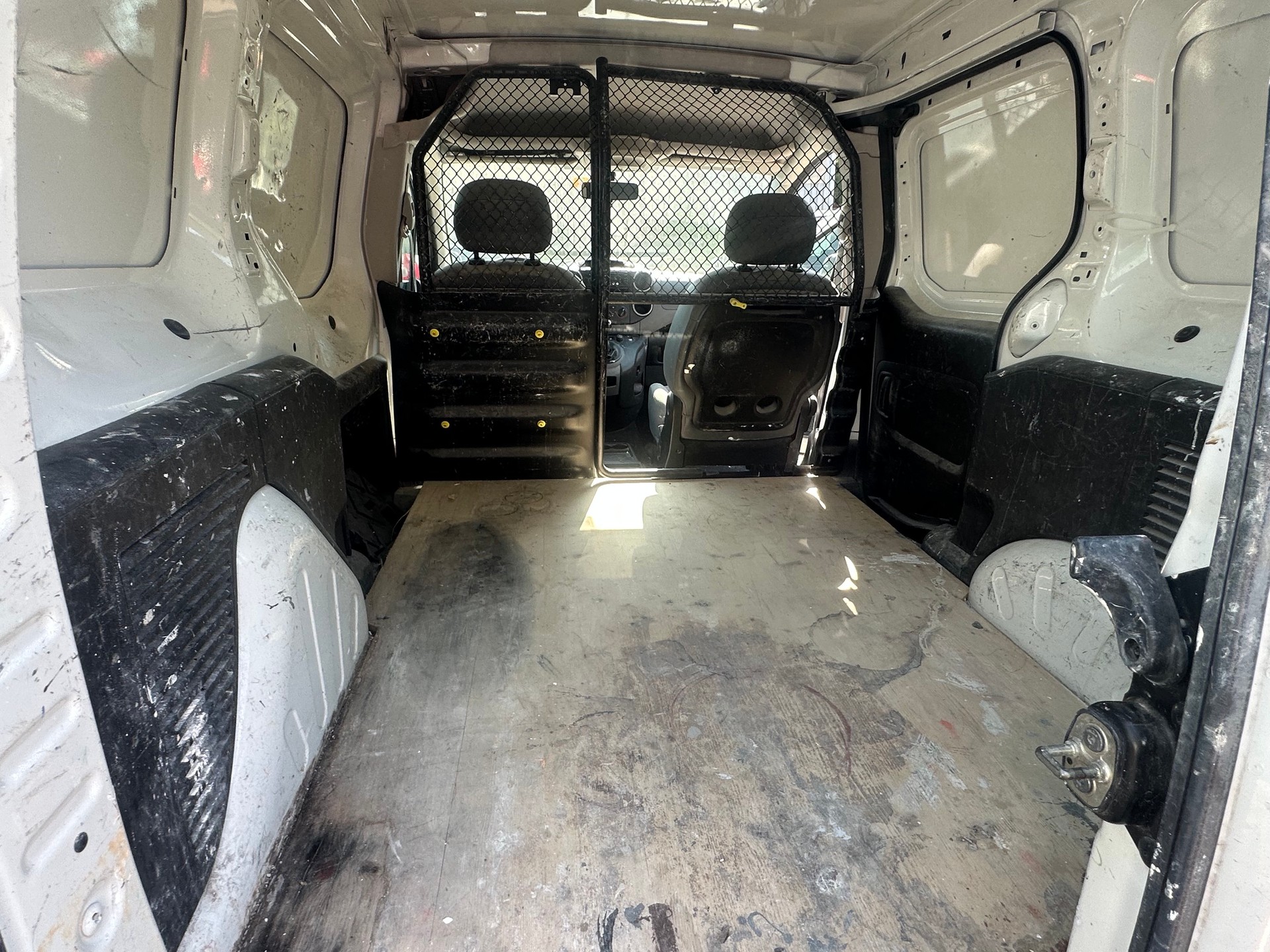 CITROEN Berlingo 1.6i 600 Komfort (Confort)-image-5