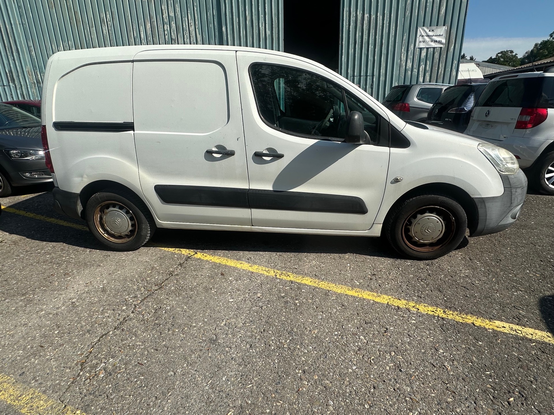CITROEN Berlingo 1.6i 600 Komfort (Confort)-image-7