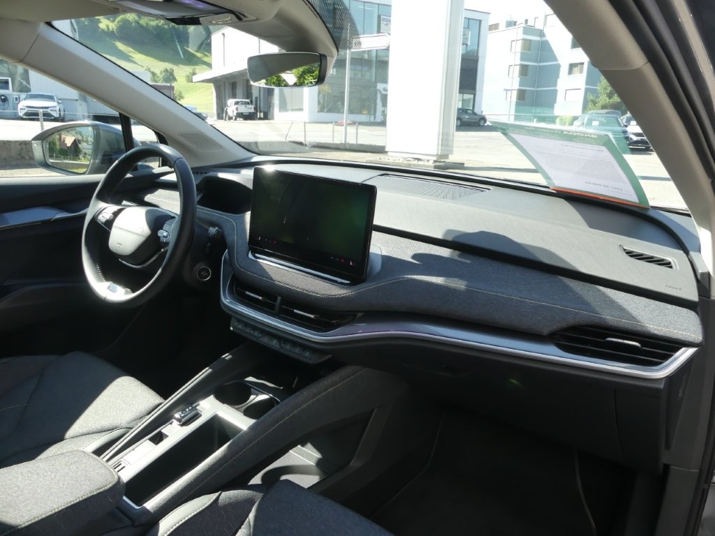 SKODA Elroq 85-image-8