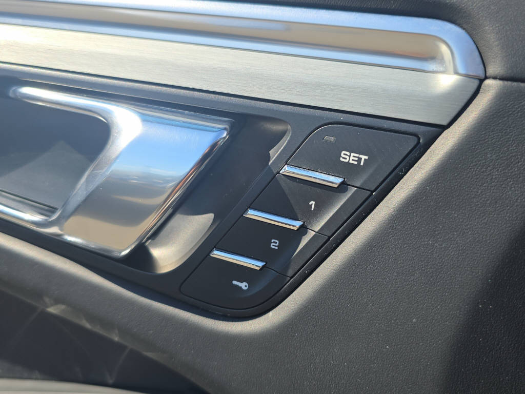 PORSCHE Macan 3.6 V6 Turbo-image-12
