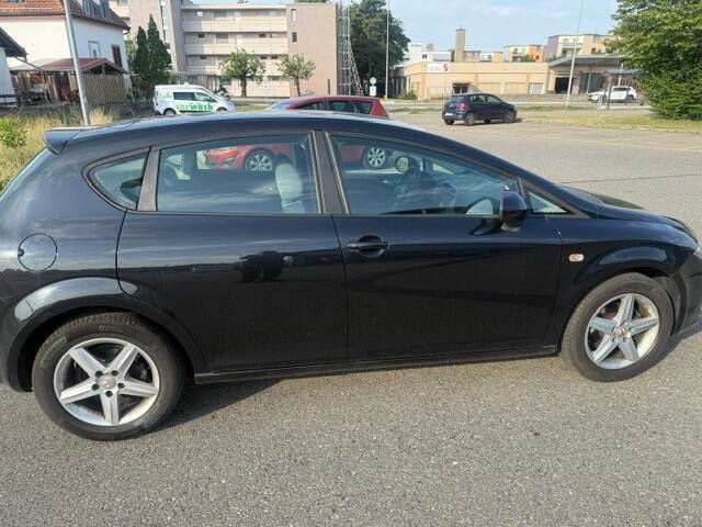 SEAT Leon 1.6 TDI E_Ecomotive Style-image-5