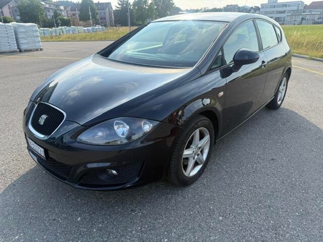 SEAT Leon 1.6 TDI E_Ecomotive Style-image-1